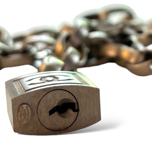 CHANEL 2003 CC Logo Padlock Chainlink Belt/Necklace in Silver main image 7